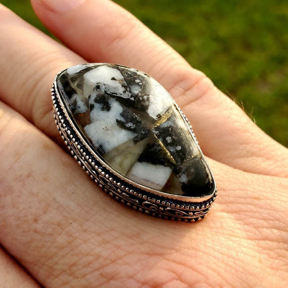 New White Buffalo Antique Design Silver Ring. - Picture 3 of 16
